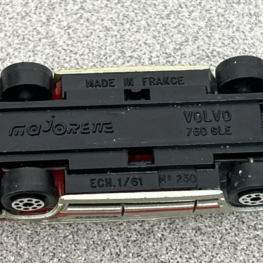 Vintage Majorette 230 Volvo 760 GLE silver. Made in France. Metal‎ 1/61 No. 230
